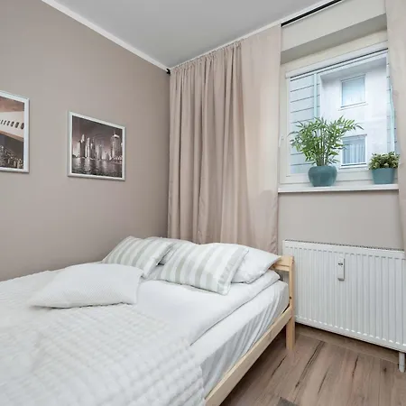 公寓 A Comfortable Near The Market Square By Renters
