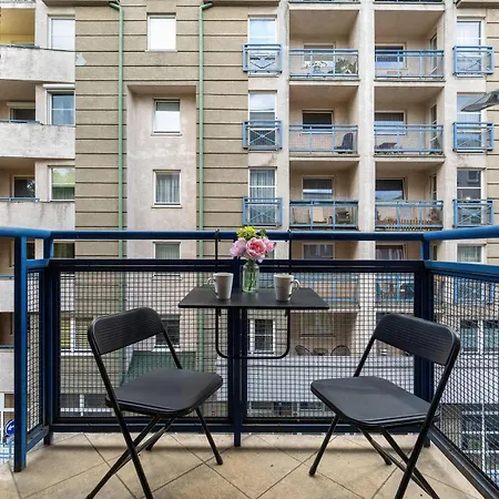 公寓 A Comfortable Near The Market Square By Renters